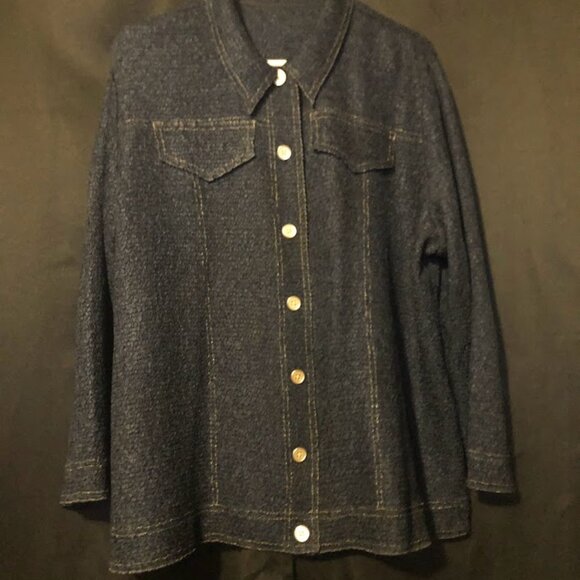 Women's Button Down Super Stretchy Denim Colored Shirt NWOT - Picture 1 of 7